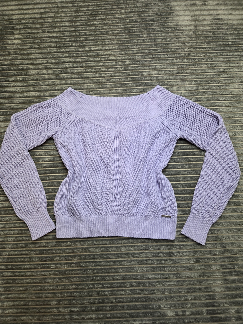 Abercrombie & Fitch Lilac Off-the-Shoulder Knit Sweater